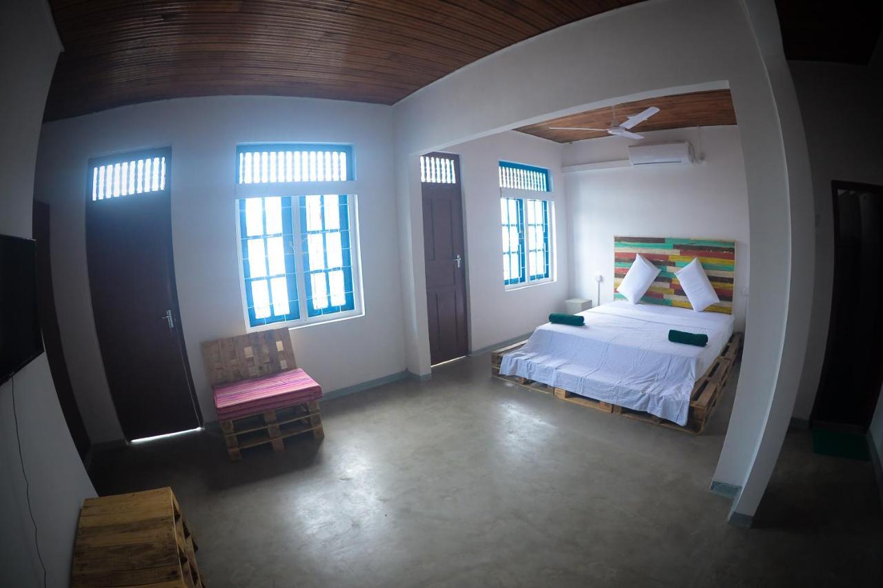 Groove House Hostels Коломбо Екстер'єр фото