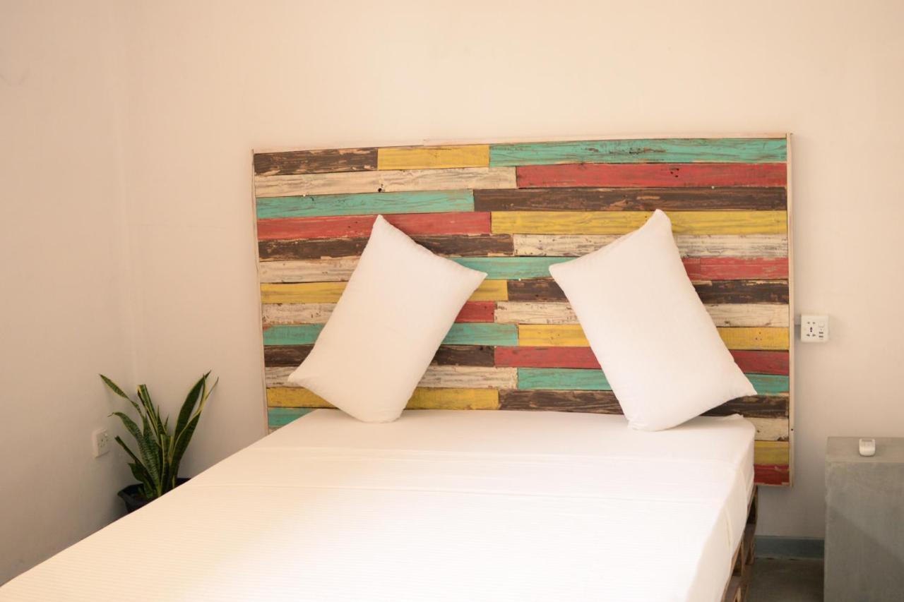 Groove House Hostels Коломбо Екстер'єр фото