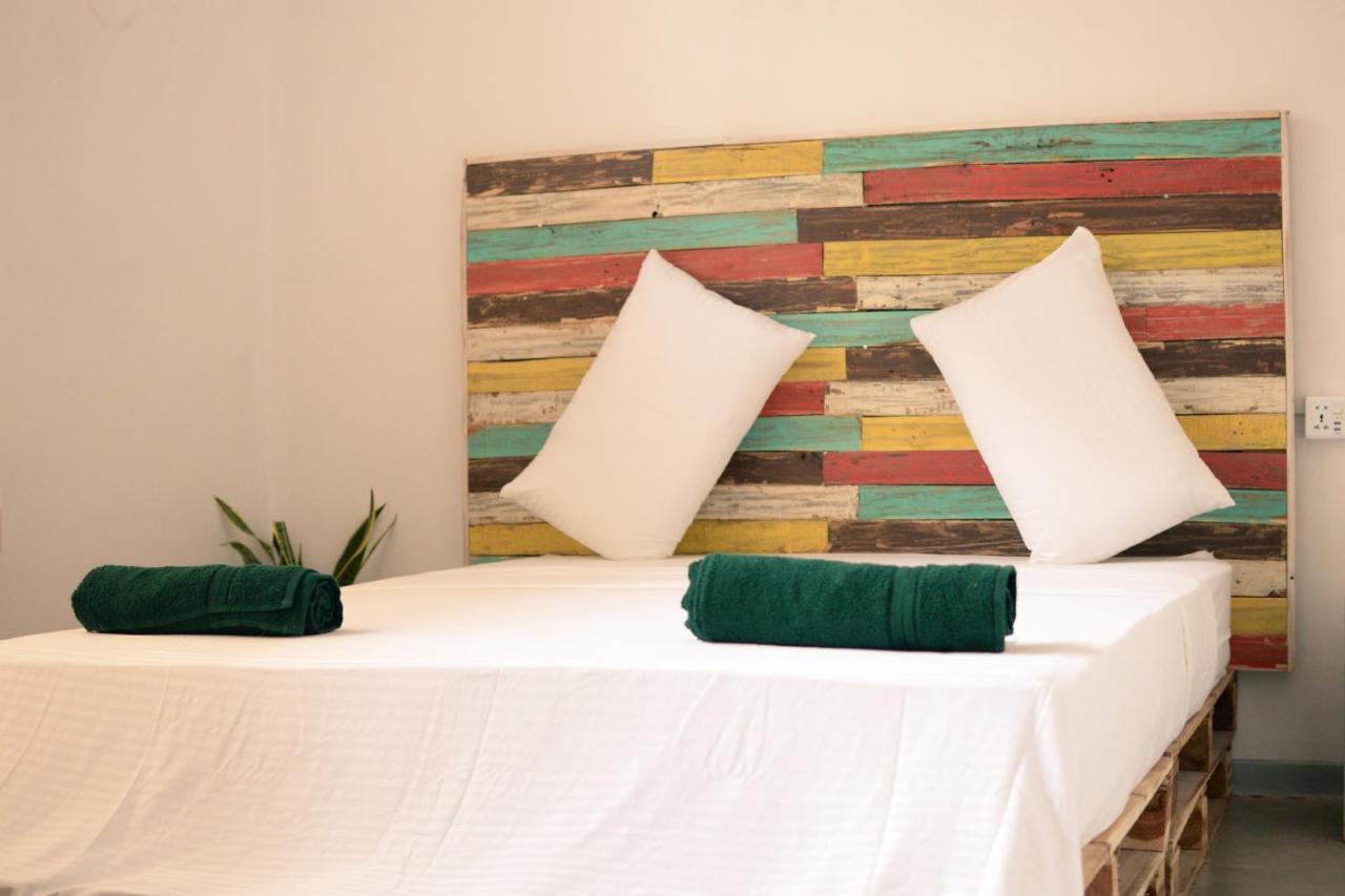 Groove House Hostels Коломбо Екстер'єр фото