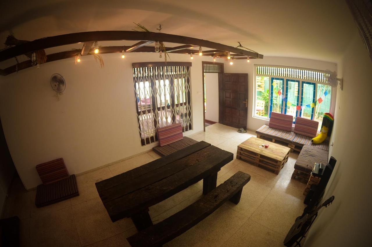 Groove House Hostels Коломбо Екстер'єр фото