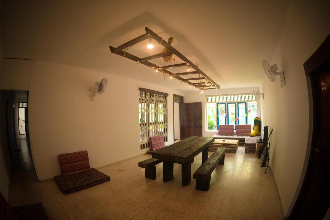 Groove House Hostels Коломбо Екстер'єр фото
