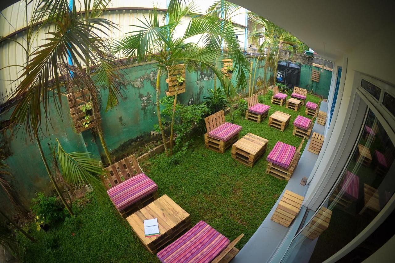 Groove House Hostels Коломбо Екстер'єр фото