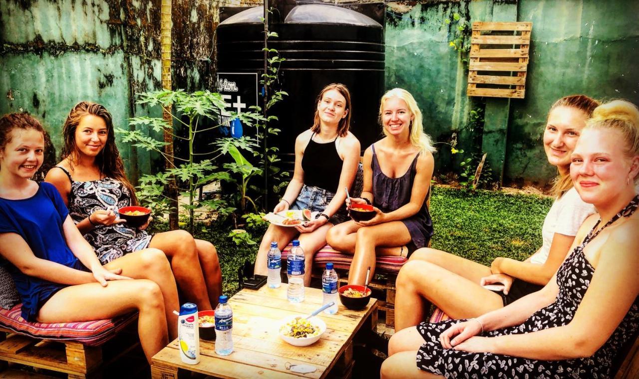 Groove House Hostels Коломбо Екстер'єр фото